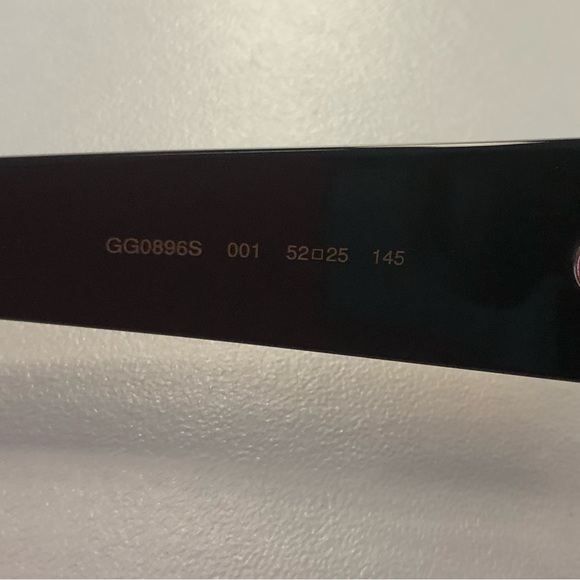 Gucci Oversized Sunglasses - Gucci GG0896S - Picture 5 of 6